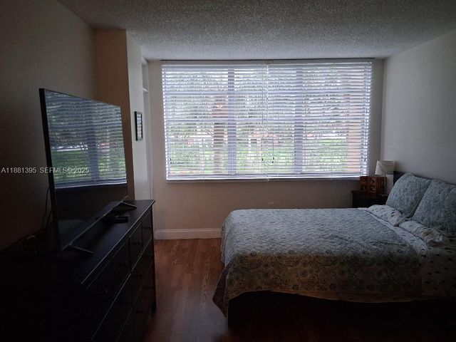 1400 St Charles Place 201, Pembroke Pines, FL 33026