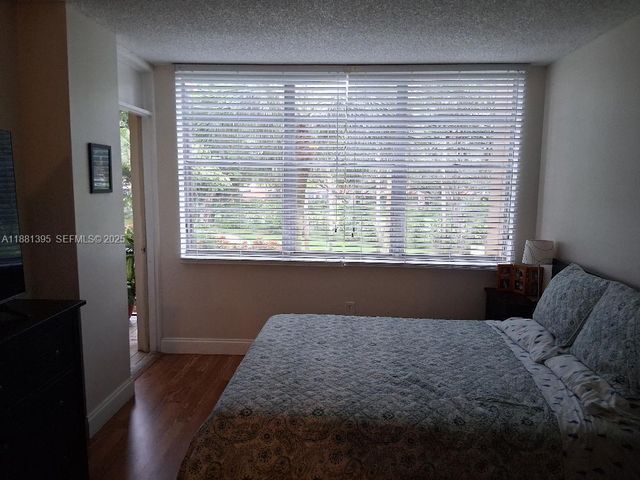 1400 St Charles Place 201, Pembroke Pines, FL 33026