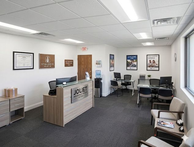 407 W Jefferson Street E, Joliet, IL 60435