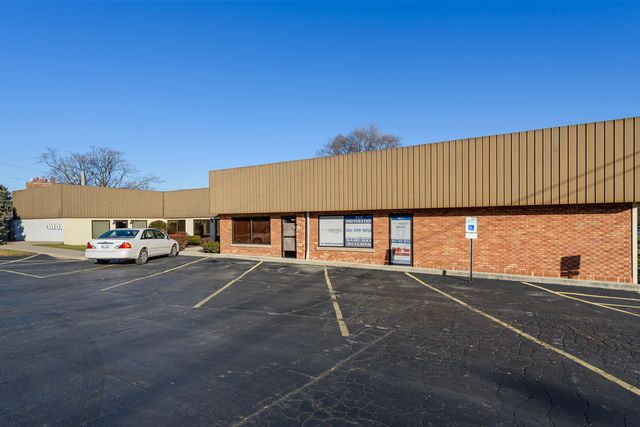 407 W Jefferson Street E, Joliet, IL 60435