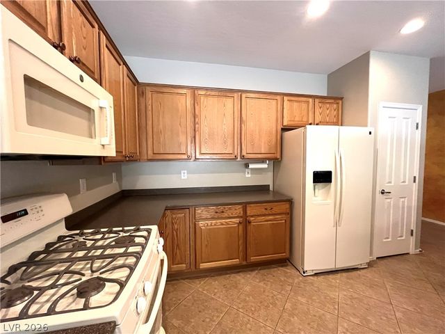 2527 Stardust Valley Drive, Henderson, NV 89044