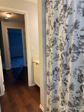 5726 99th Street Ct E, Puyallup, WA 98373