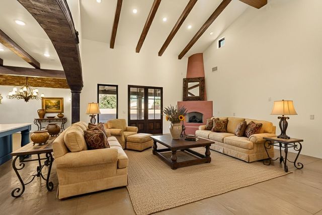 6224 Camino Alto Road NW, Albuquerque, NM 87120