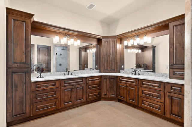 6224 Camino Alto Road NW, Albuquerque, NM 87120