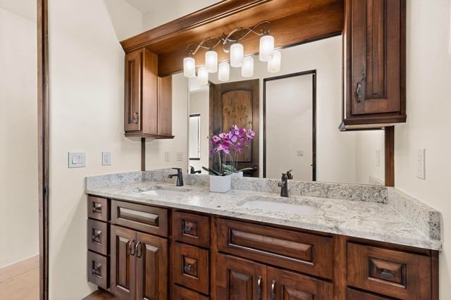 6224 Camino Alto Road NW, Albuquerque, NM 87120