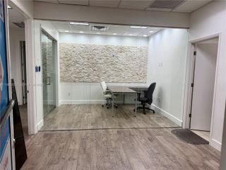 7500 NW 25th Street 205, Miami, FL 33122
