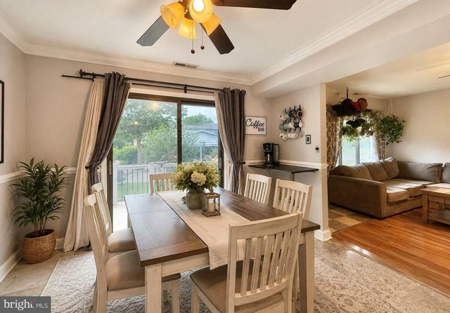 64 WOODWAY DR, West Deptford, NJ 08066