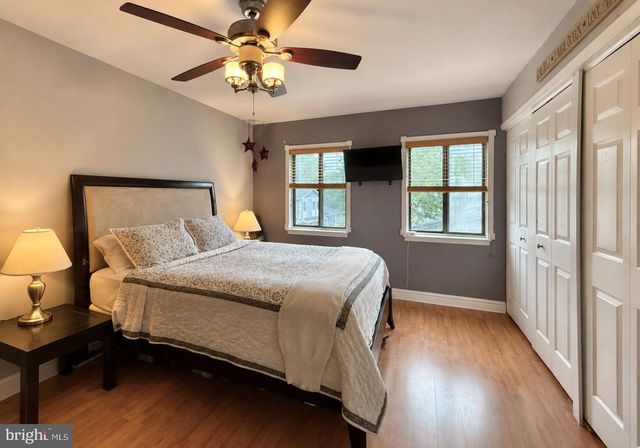 64 WOODWAY DR, West Deptford, NJ 08066