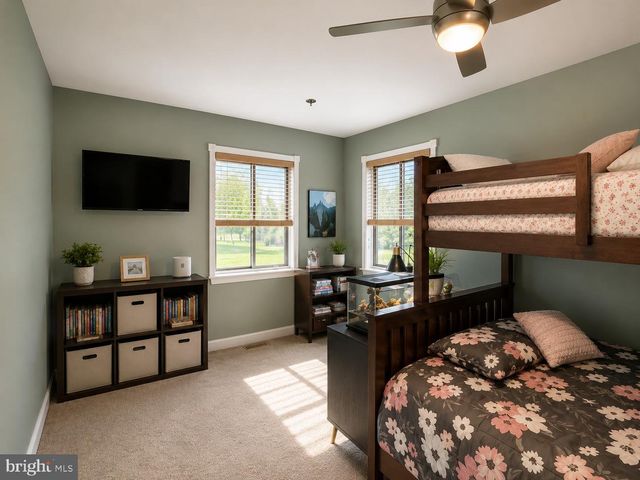 64 WOODWAY DR, West Deptford, NJ 08066