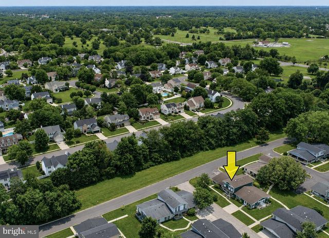 64 WOODWAY DR, West Deptford, NJ 08066