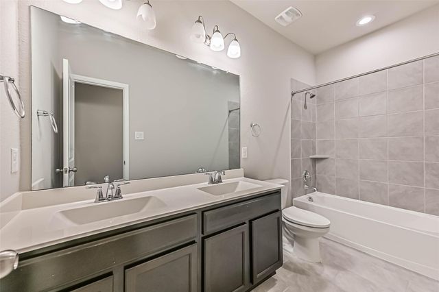 6329 Clearwater Drive, League City, TX 77573