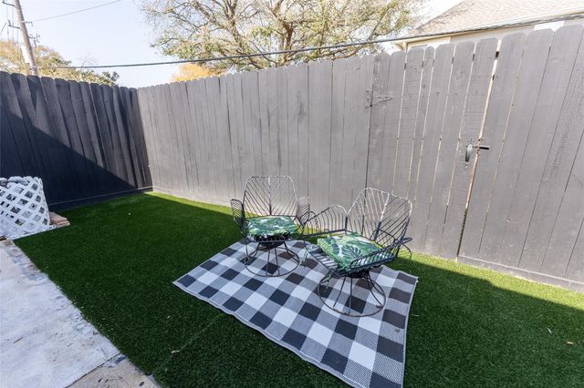 10526 Willow Park View, Houston, TX 77070