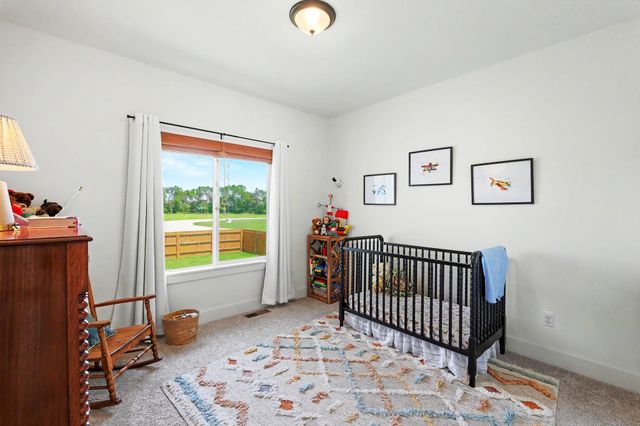 3401 S Linden Ct, Wichita, KS 67210