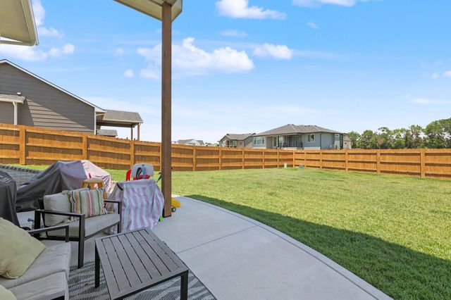 3401 S Linden Ct, Wichita, KS 67210