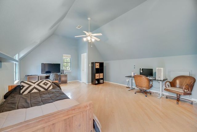 1308 Lakewood Drive, Mckinney, TX 75072