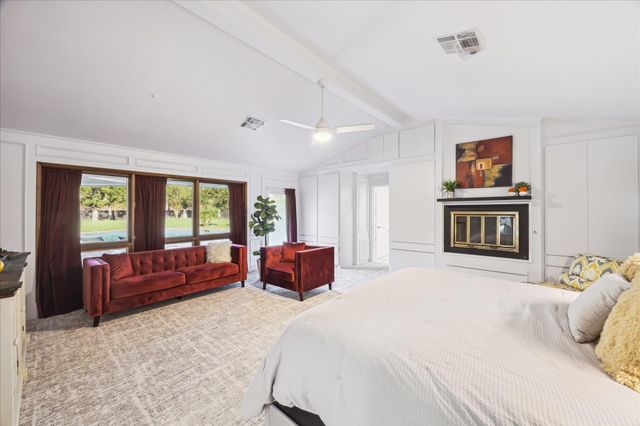 1717 S Columbia Drive, West Columbia, TX 77486