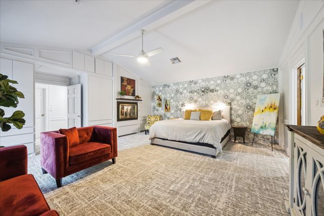 1717 S Columbia Drive, West Columbia, TX 77486