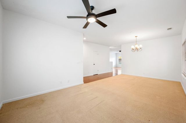 2526 River Cove Dr, Riverbank, CA 95367