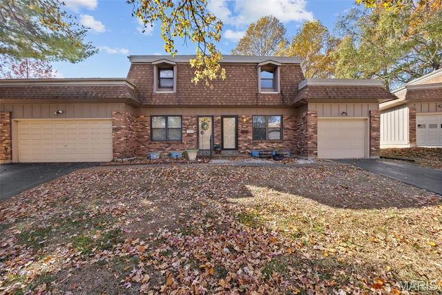 2411 Dordogne Drive, Maryland Heights, MO 63043