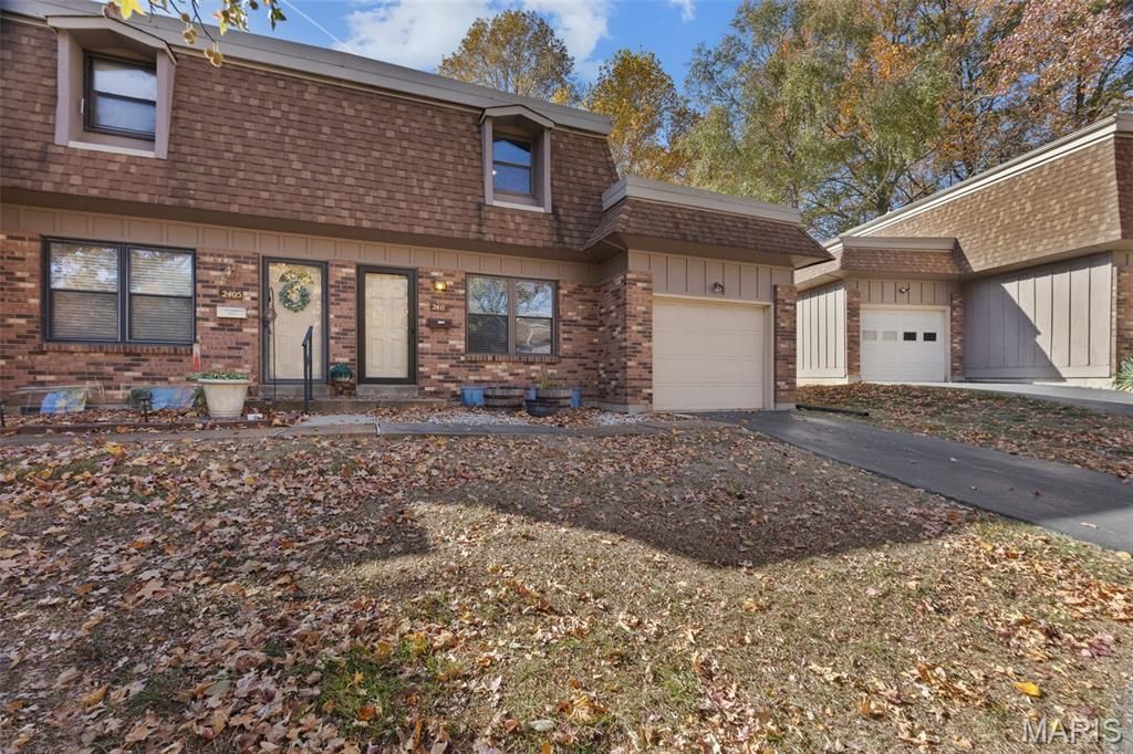 2411 Dordogne Drive, Maryland Heights, MO 63043