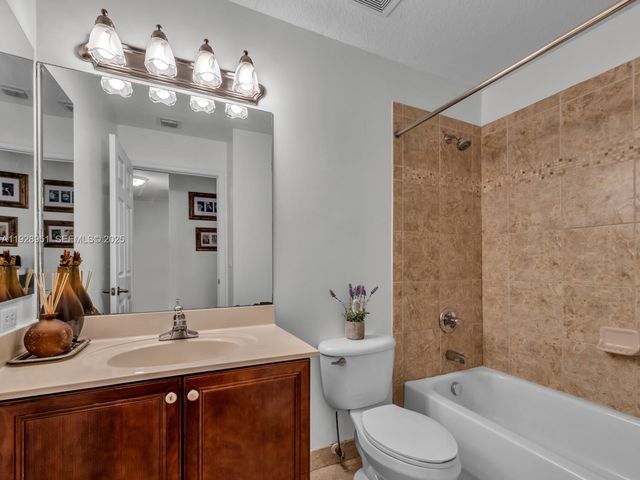 9719 Darlington Pl 1, Cooper City, FL 33328