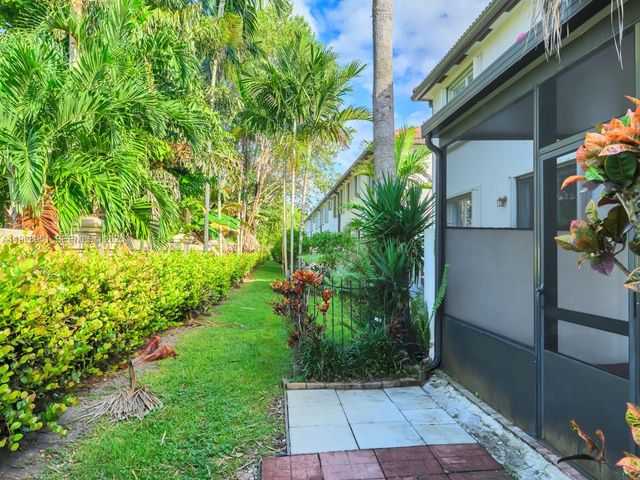 9719 Darlington Pl 1, Cooper City, FL 33328