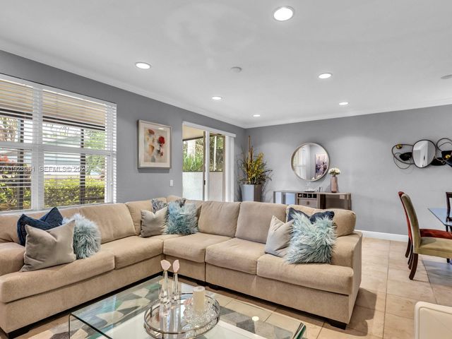 9719 Darlington Pl 1, Cooper City, FL 33328