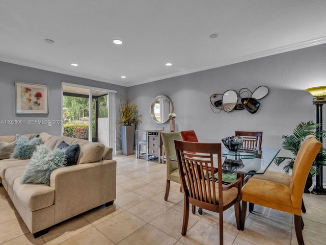 9719 Darlington Pl 1, Cooper City, FL 33328