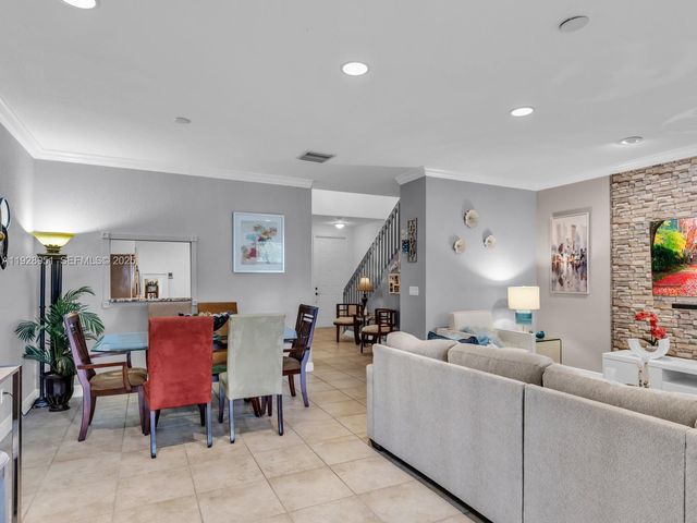 9719 Darlington Pl 1, Cooper City, FL 33328