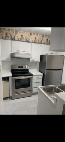 700 Thicket Lane Lane 910, Houston, TX 77079