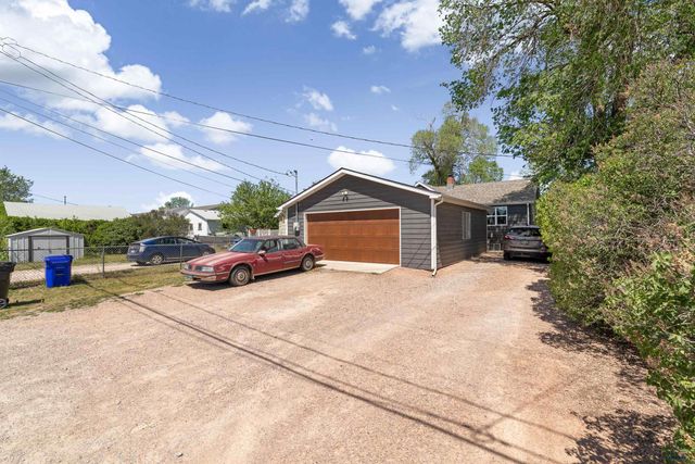 225 EAST JACKSON ST, Rapid City, SD 57701