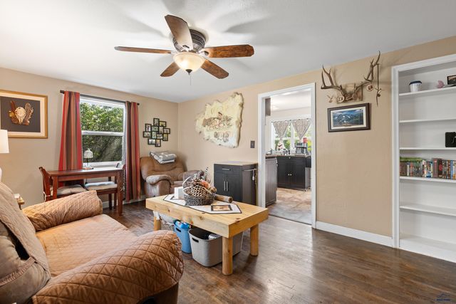 225 EAST JACKSON ST, Rapid City, SD 57701