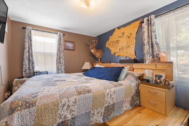 225 EAST JACKSON ST, Rapid City, SD 57701