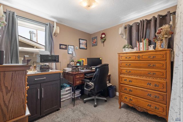 225 EAST JACKSON ST, Rapid City, SD 57701