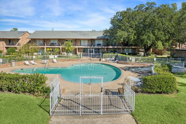 7600 Burgoyne Road 152, Houston, TX 77063