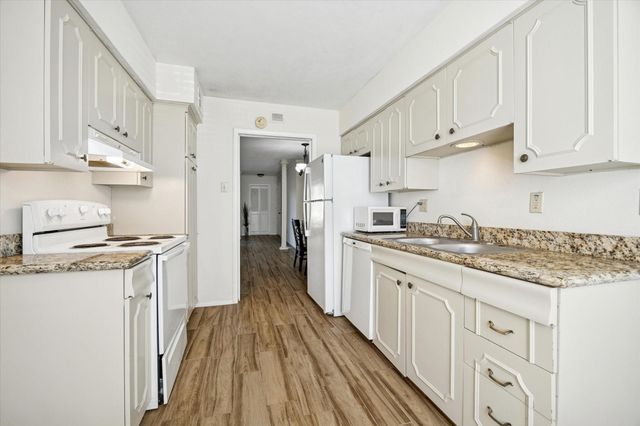 7600 Burgoyne Road 152, Houston, TX 77063