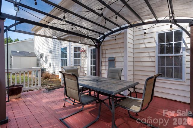 6714 Reedy Creek Road, Charlotte, NC 28215