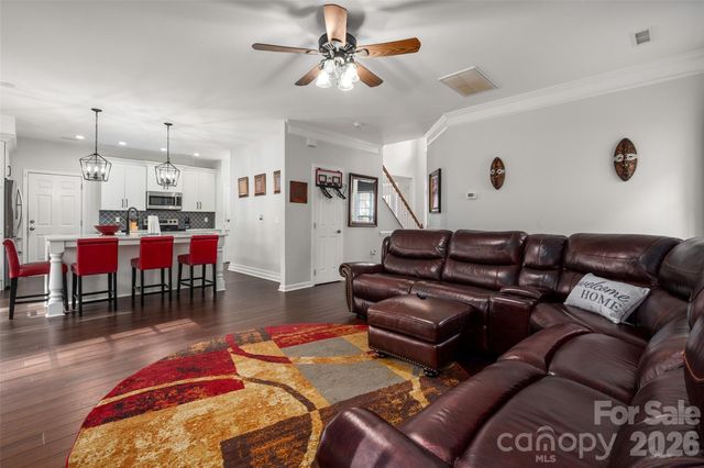 6714 Reedy Creek Road, Charlotte, NC 28215