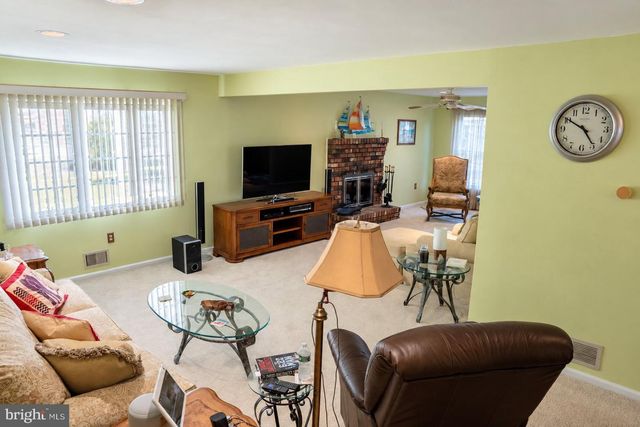 91 KINO BLVD, Hamilton, NJ 08619