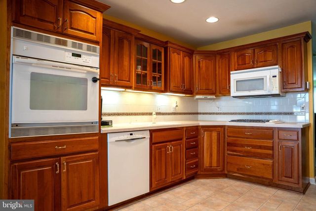 91 KINO BLVD, Hamilton, NJ 08619