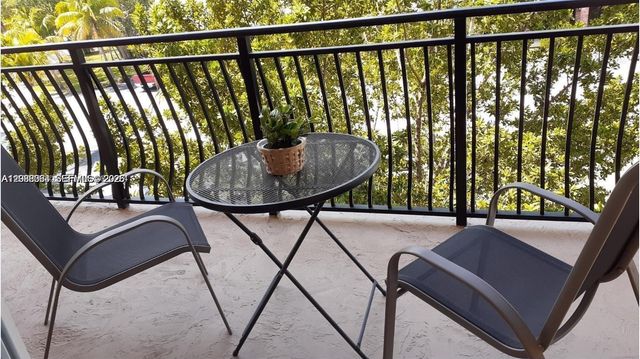 555 E Dania Beach Boulevard 5, Dania Beach, FL 33004