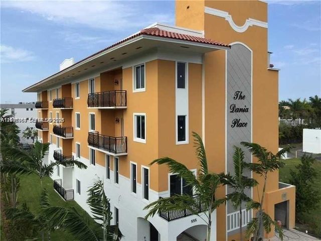555 E Dania Beach Boulevard 5, Dania Beach, FL 33004