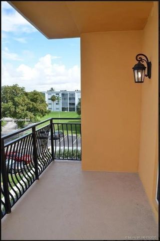 555 E Dania Beach Boulevard 5, Dania Beach, FL 33004