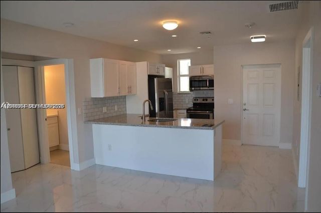 555 E Dania Beach Boulevard 5, Dania Beach, FL 33004