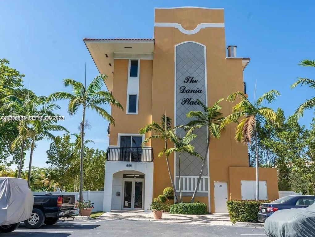 555 E Dania Beach Boulevard 5, Dania Beach, FL 33004