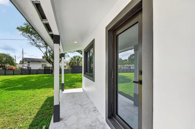 3192 Riddle Road, West Palm Beach, FL 33406