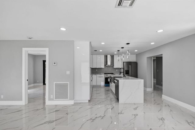 3192 Riddle Road, West Palm Beach, FL 33406