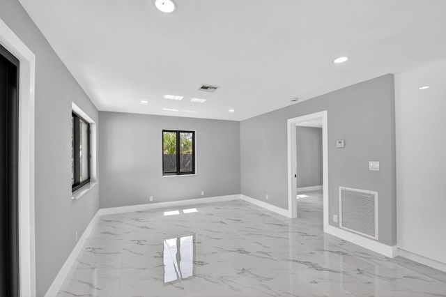 3192 Riddle Road, West Palm Beach, FL 33406