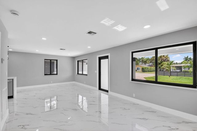 3192 Riddle Road, West Palm Beach, FL 33406