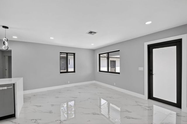 3192 Riddle Road, West Palm Beach, FL 33406